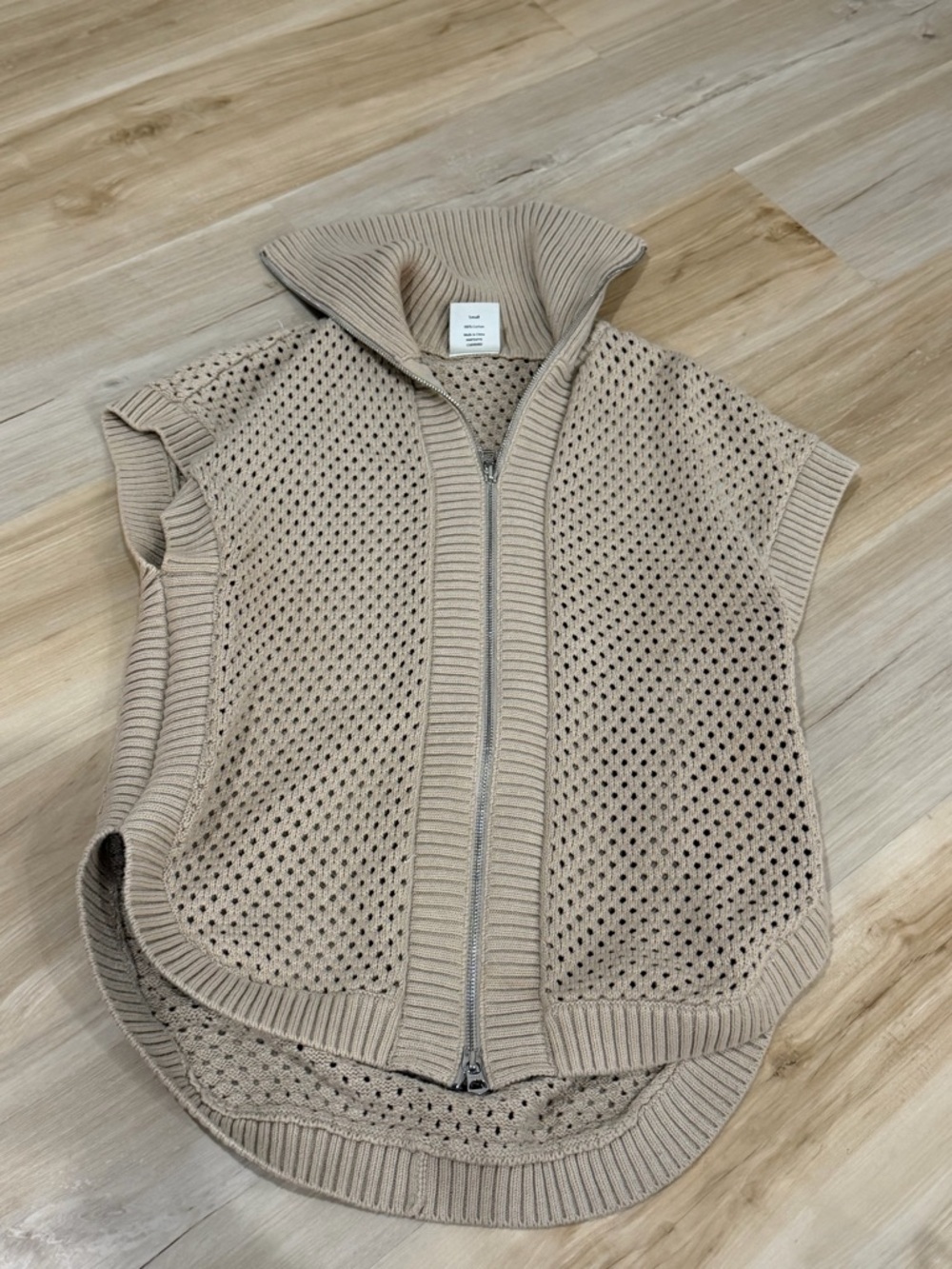 Varley Beige Open-Knit Sleeveless Zip Vest